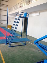 Вышка судейская переносная со столиком 600*1500*2400 мм металл (Синий)